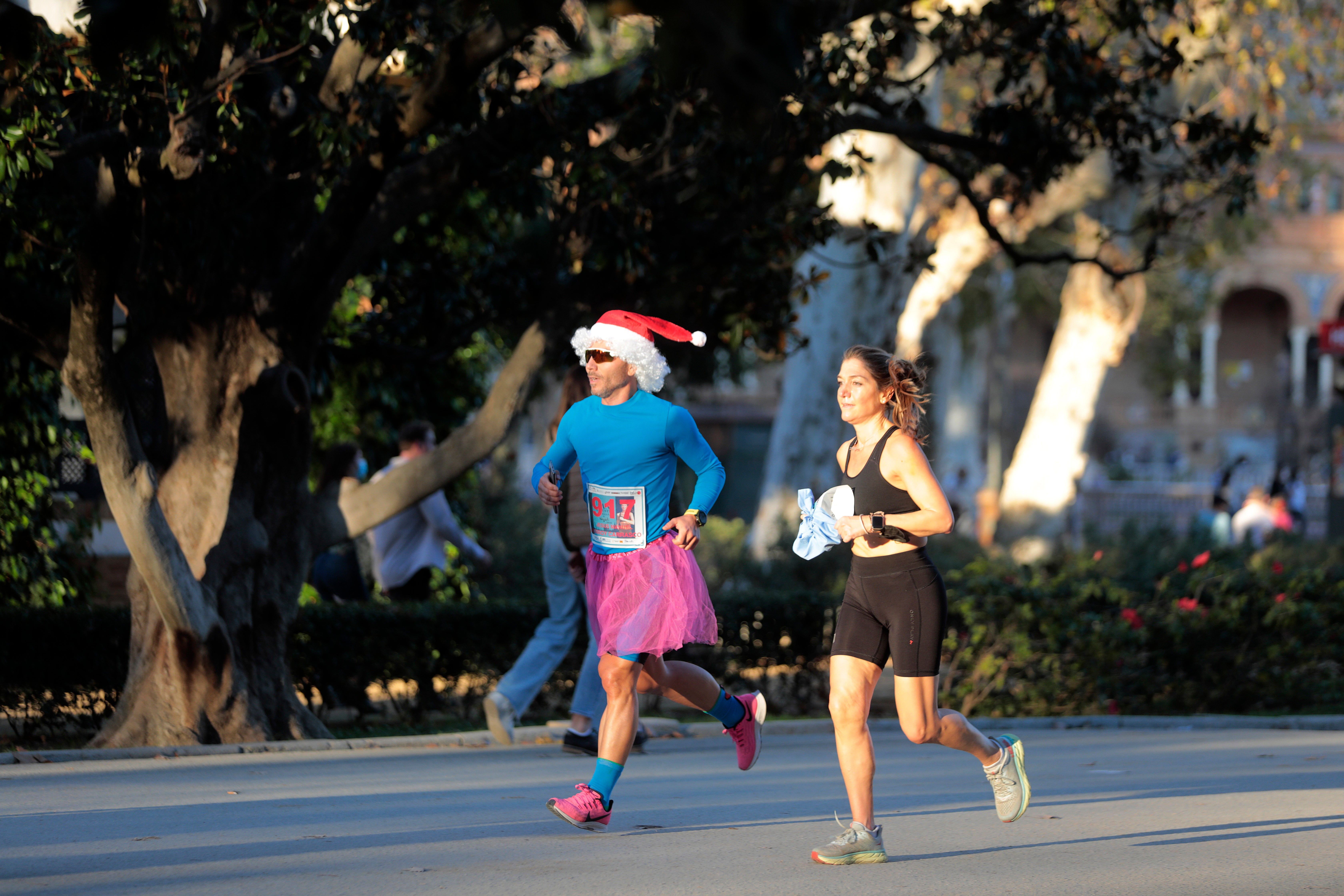 ¿Has corrido la San Silvestre de Sevilla? Búscate en nuestra galería (I)