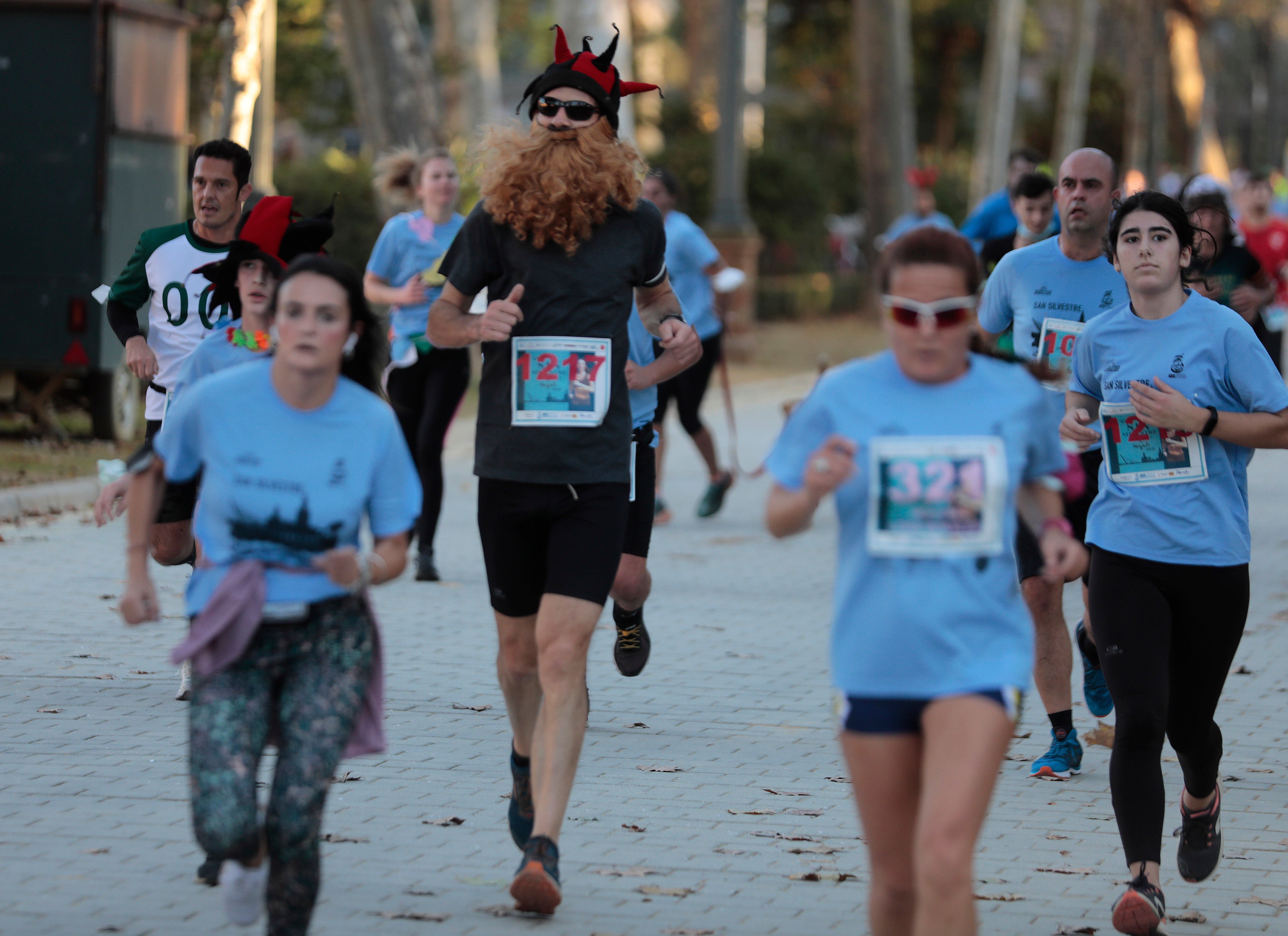 ¿Has corrido la San Silvestre de Sevilla? Búscate en nuestra galería (I)