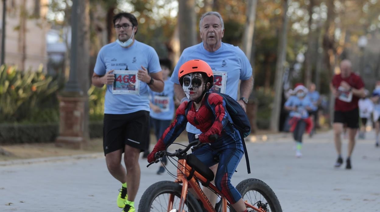 ¿Has corrido la San Silvestre de Sevilla? Búscate en nuestra galería (I)