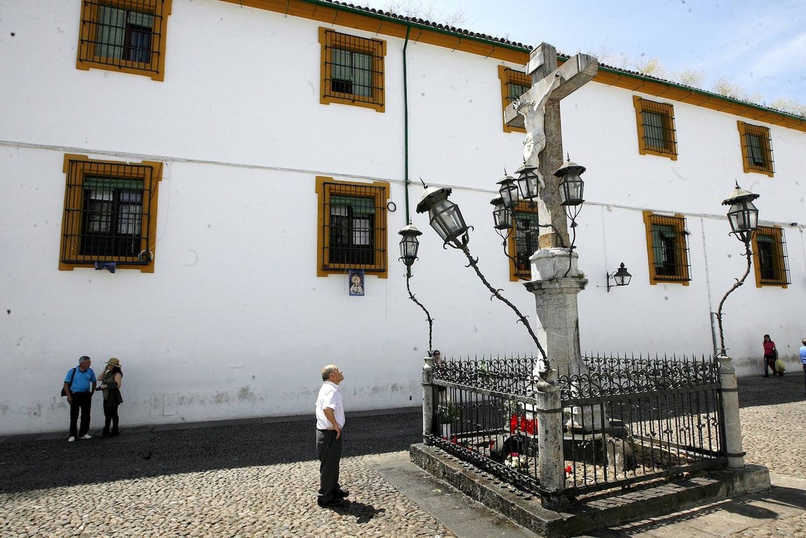 Un paseo por la historia y estética del Cristo de los Faroles de Córdoba, en imágenes