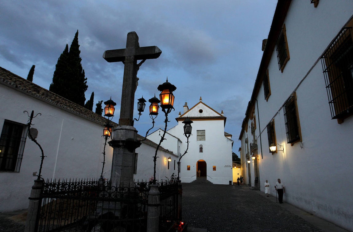 Un paseo por la historia y estética del Cristo de los Faroles de Córdoba, en imágenes
