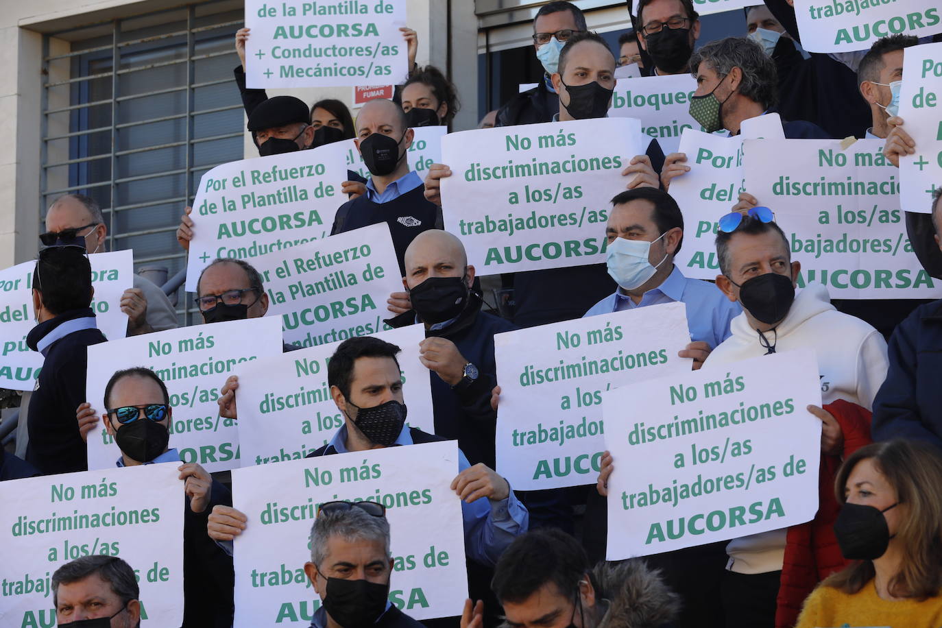 La huelga de Aucorsa en Córdoba, en imágenes