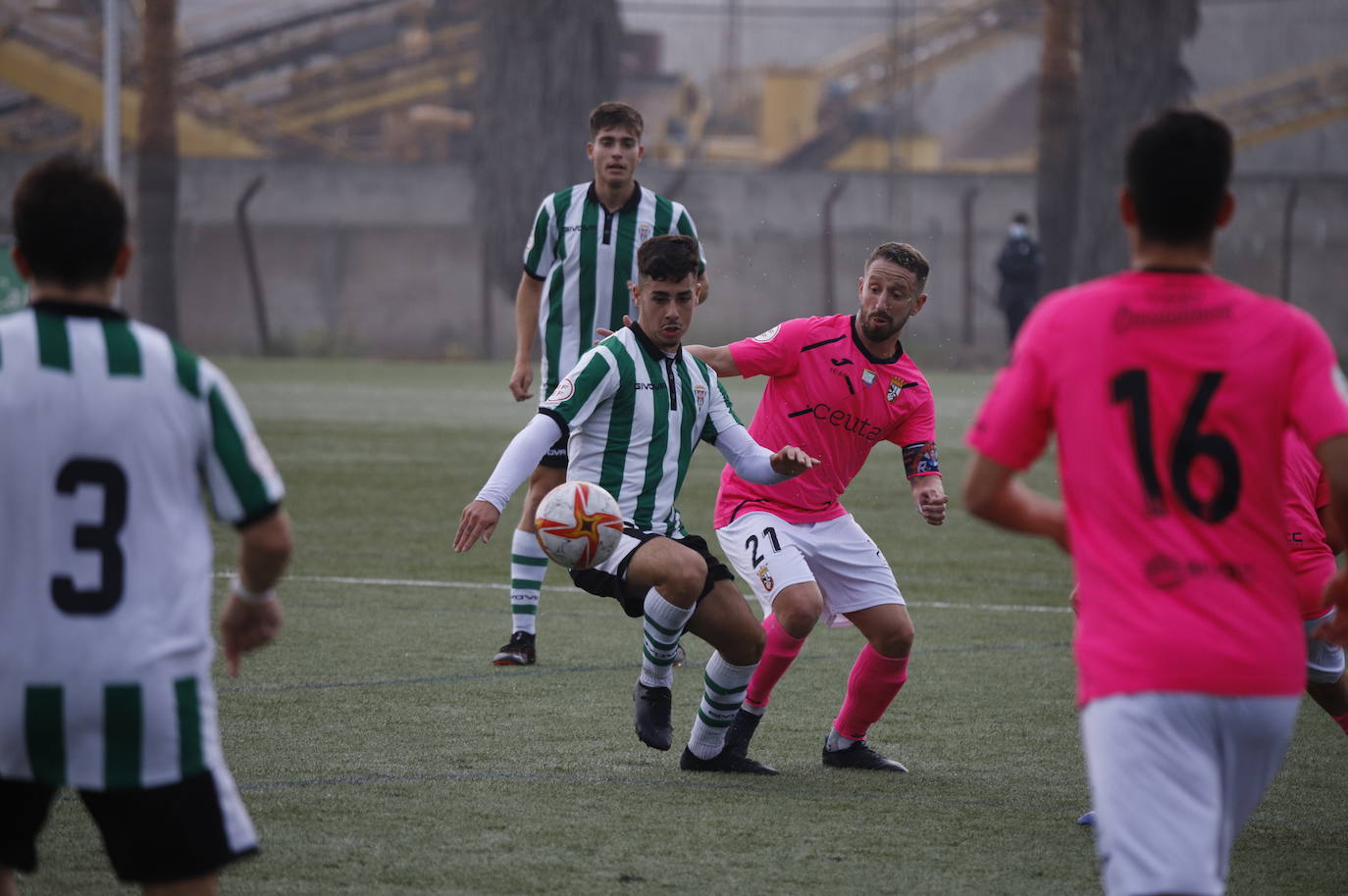 El empate del Córdoba B ante el Ceuta B, en imágenes