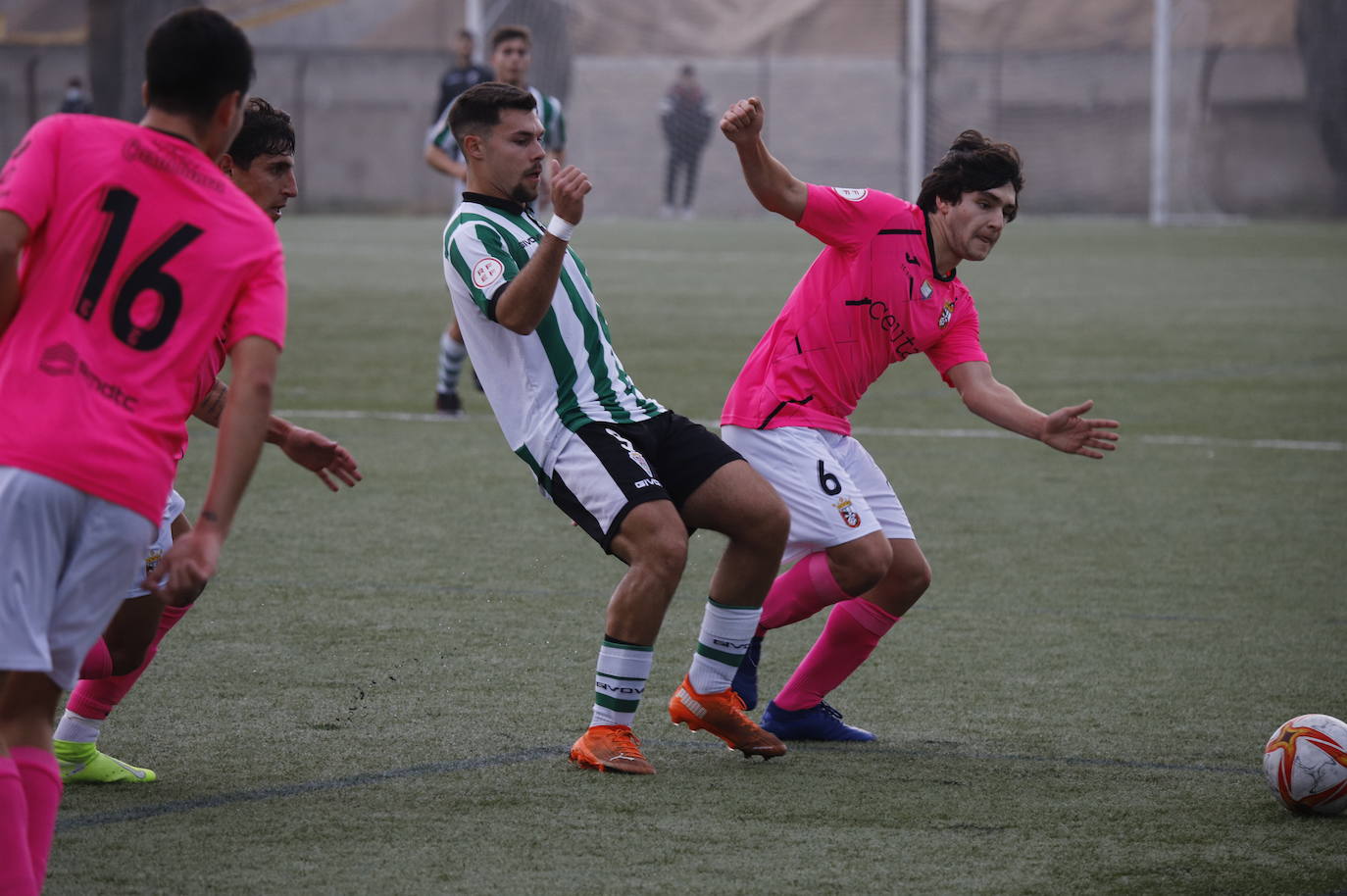 El empate del Córdoba B ante el Ceuta B, en imágenes