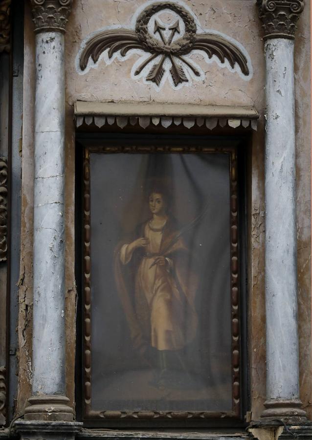 El retablo de San Rafael de la calle Candelaria en Córdoba, en imágenes