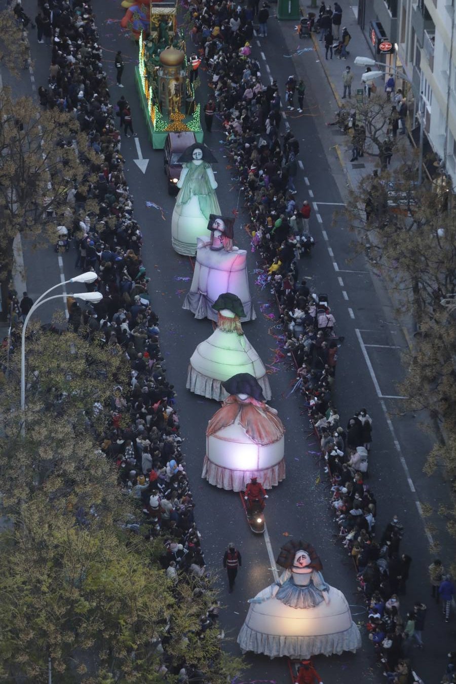 FOTOS: Así ha sido la Cabalgata de los Reyes Magos en Cádiz