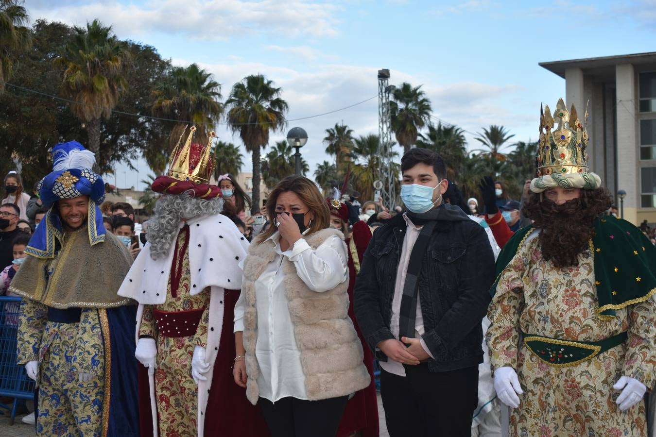 FOTOS: Los Reyes Magos recorren las calles de Puerto Real