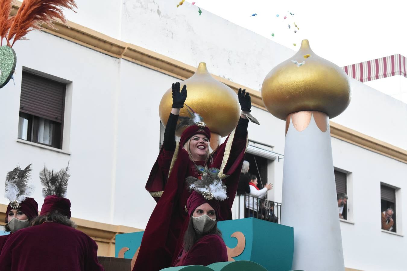 FOTOS: Los Reyes Magos recorren las calles de Puerto Real