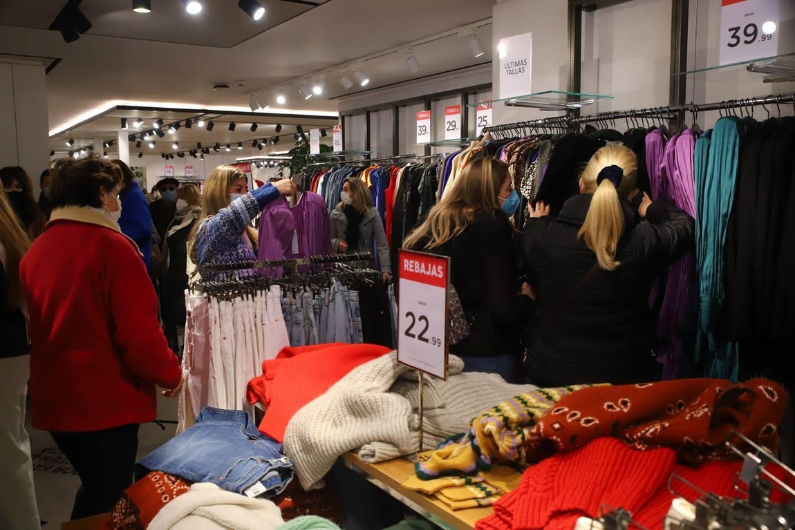 Las rebajas en Córdoba, en imágenes
