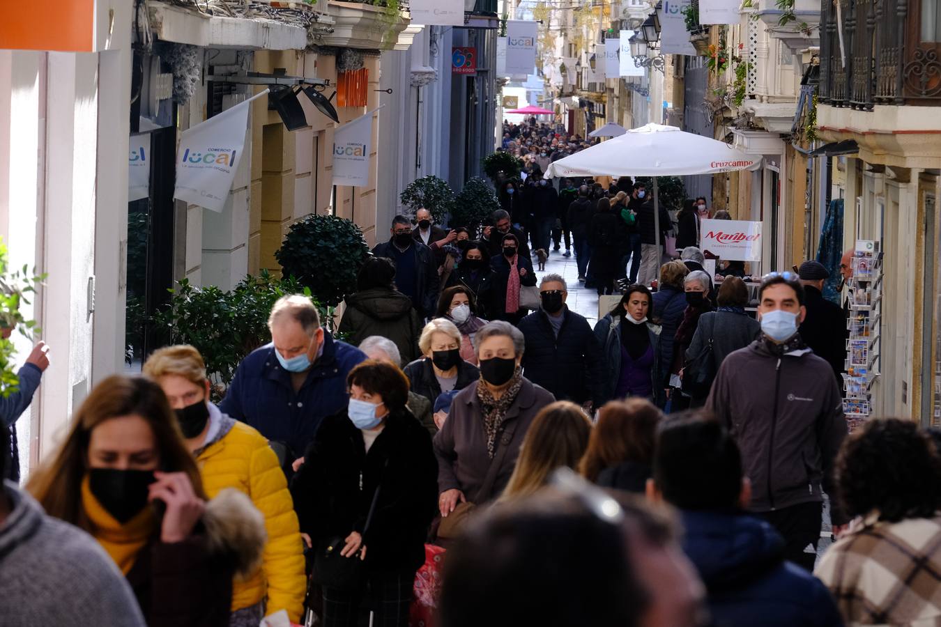 FOTOS: Arrancan las rebajas en Cádiz