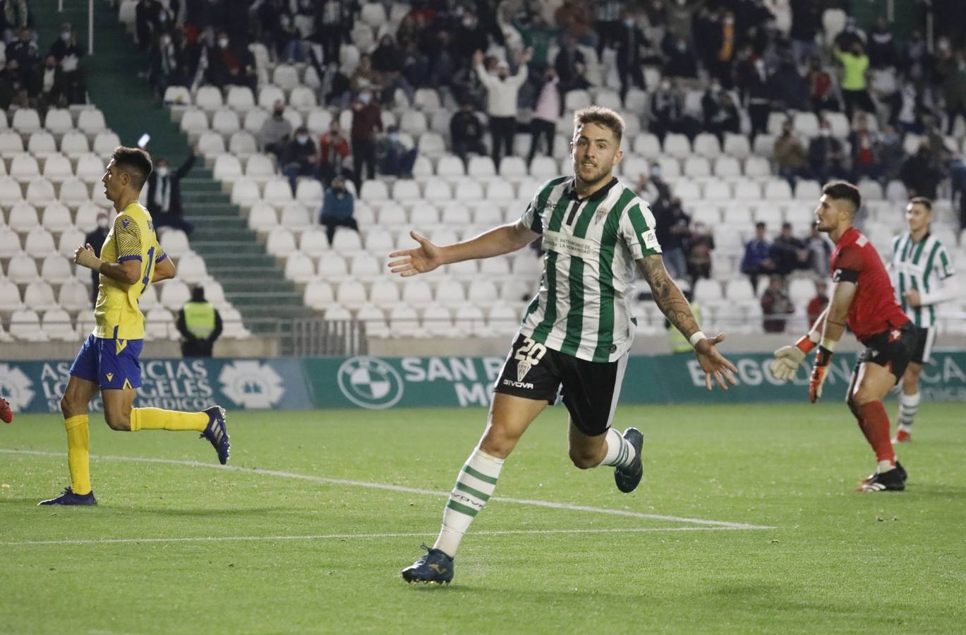 La victoria del Córdoba CF ante el Vélez CF (4-1), en imágenes