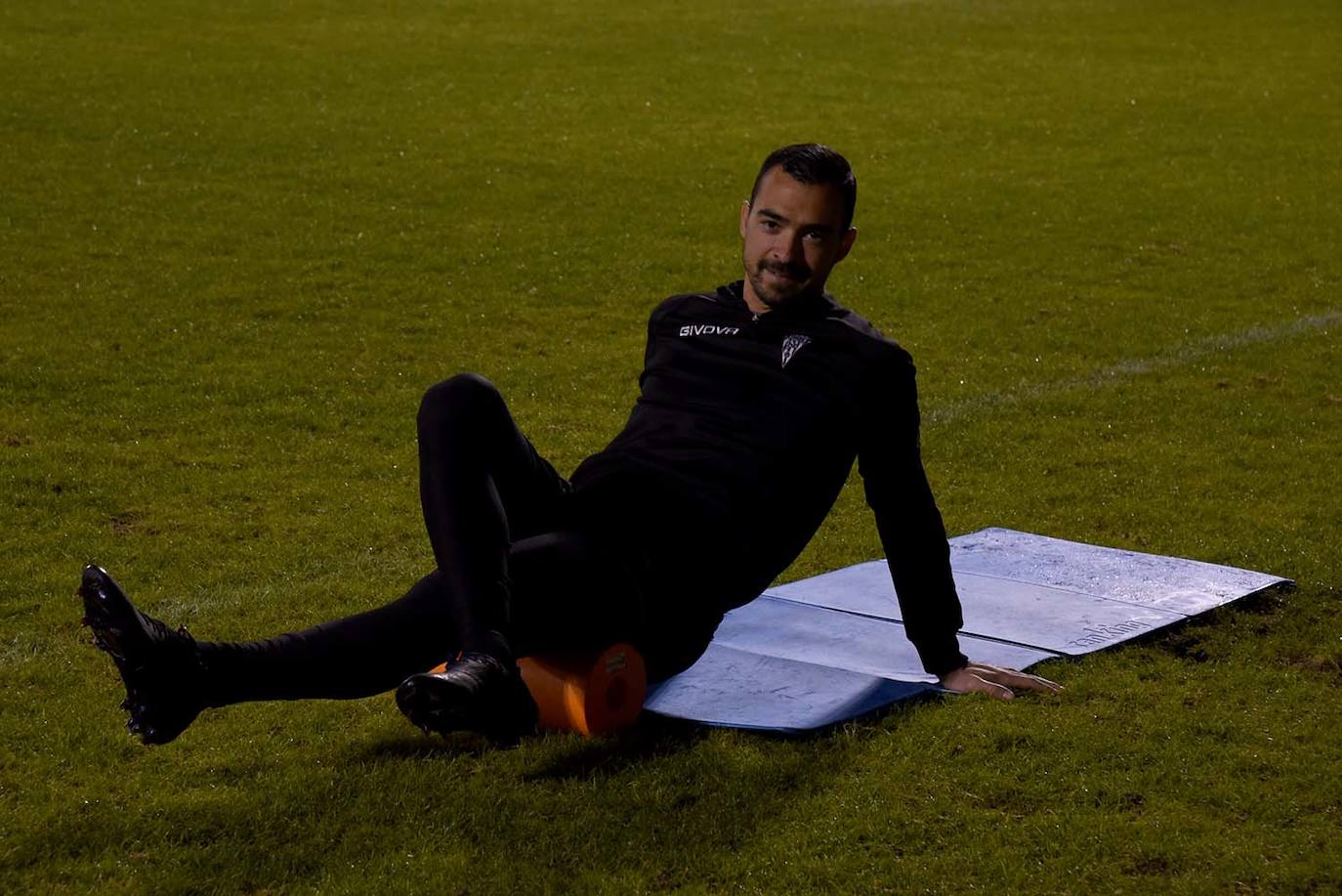 El primer entrenamiento del Córdoba CF en Baréin, en imágenes