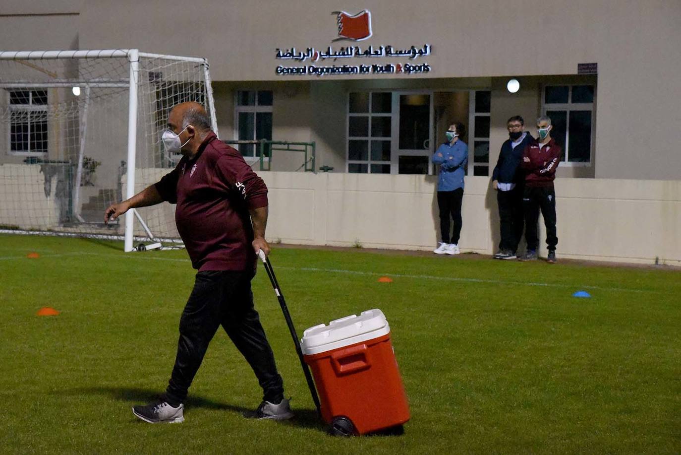 El primer entrenamiento del Córdoba CF en Baréin, en imágenes