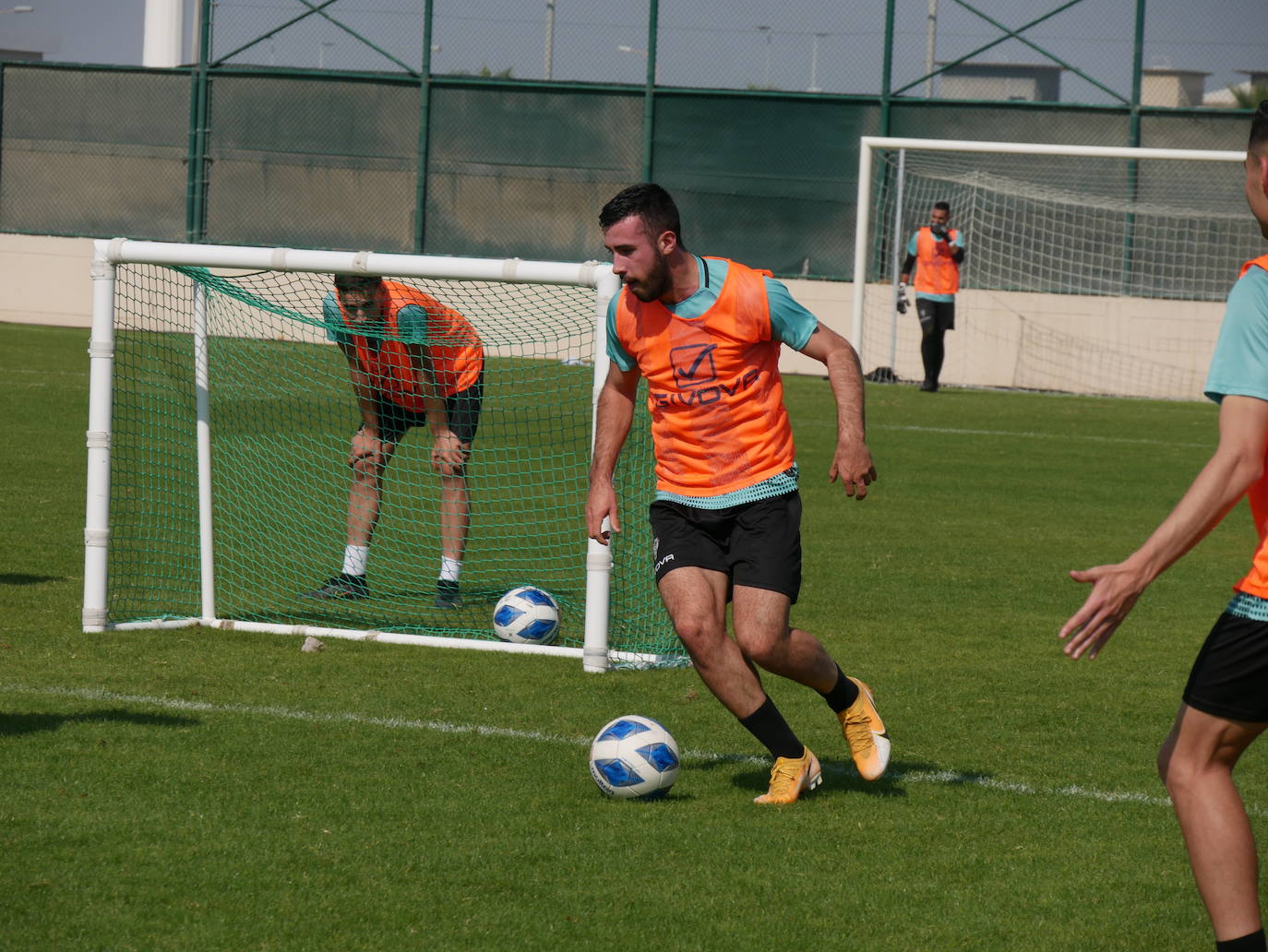 Las mejores imágenes del segundo día de entrenamiento del Córdoba en Baréin