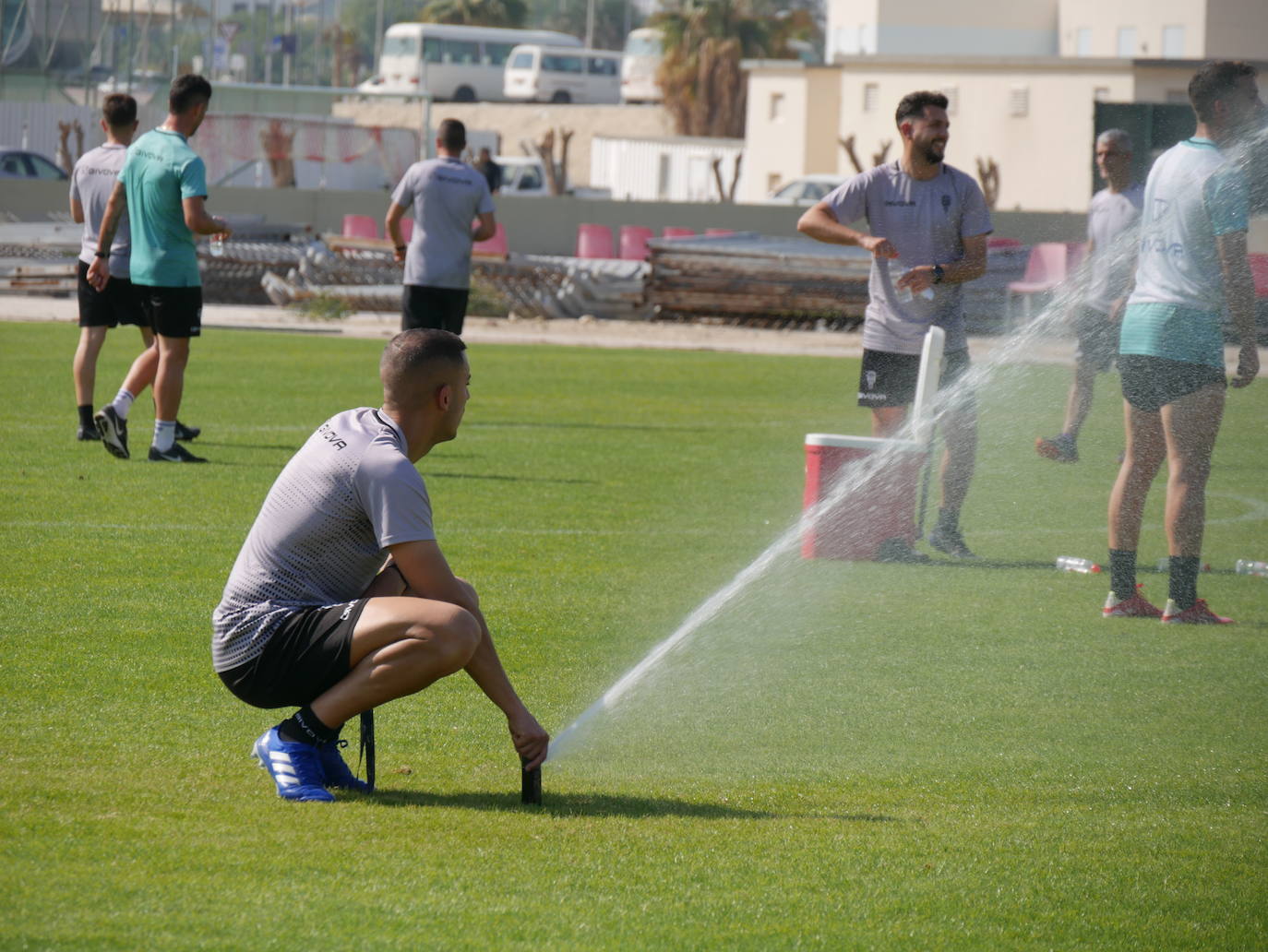 Las mejores imágenes del segundo día de entrenamiento del Córdoba en Baréin