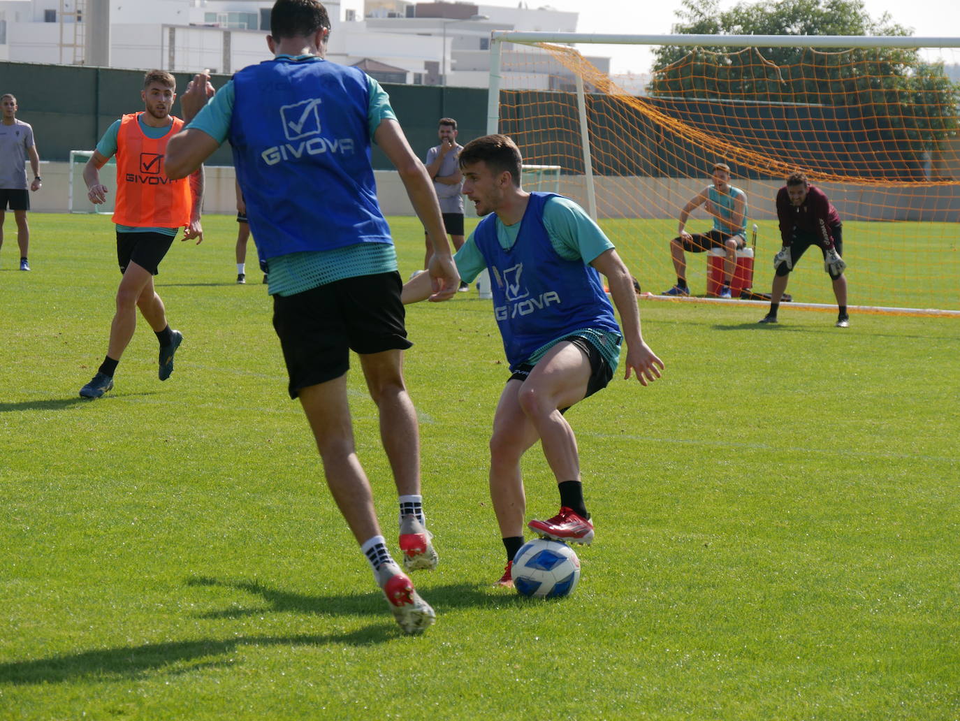 Las mejores imágenes del segundo día de entrenamiento del Córdoba en Baréin