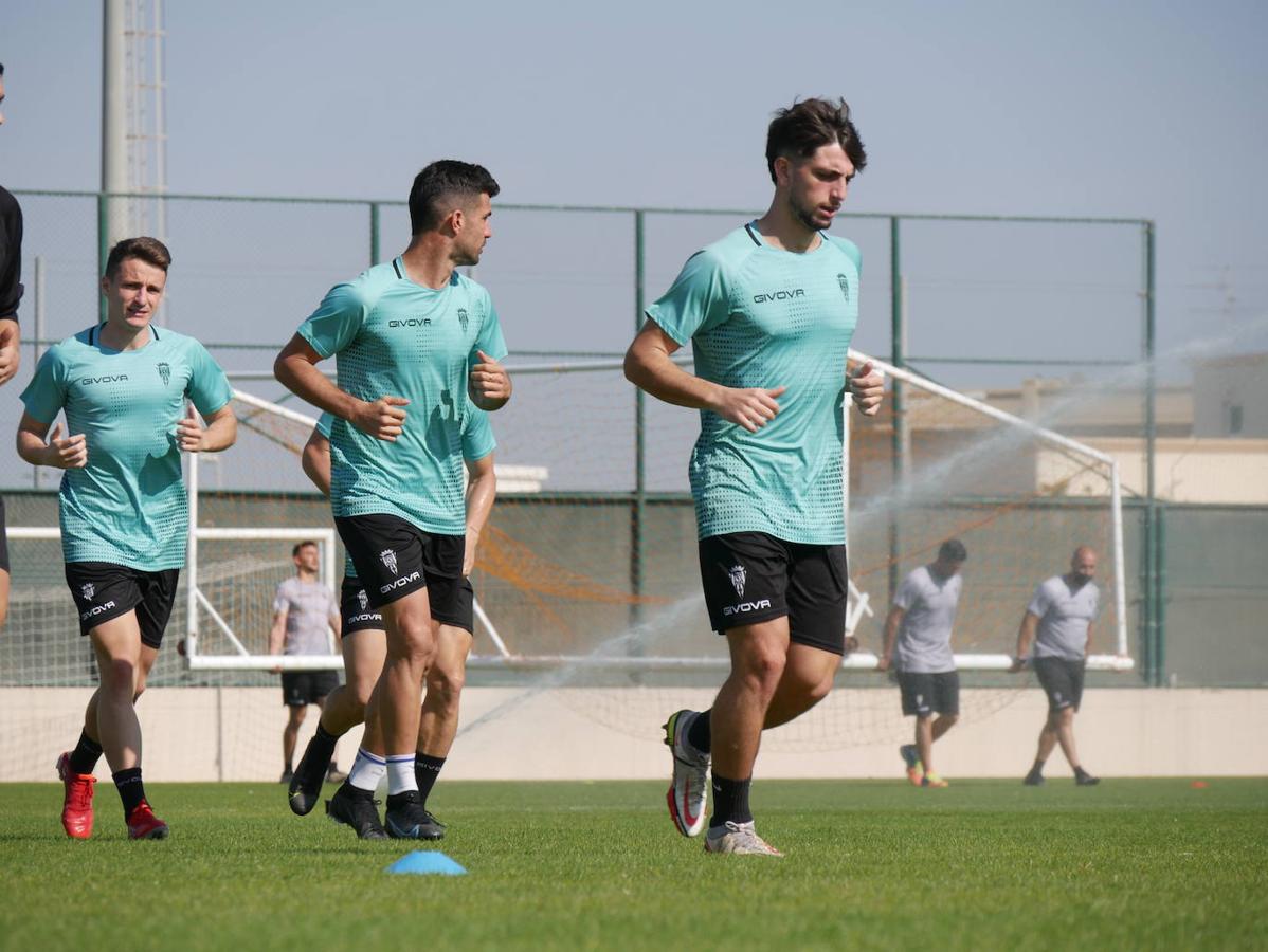 El día tres del Córdoba CF en Baréin, en imágenes