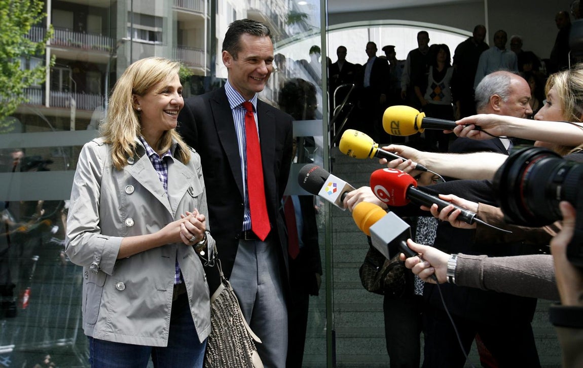 La Infanta Cristina e Iñaki Urdangarín: una historia de amor, en imágenes