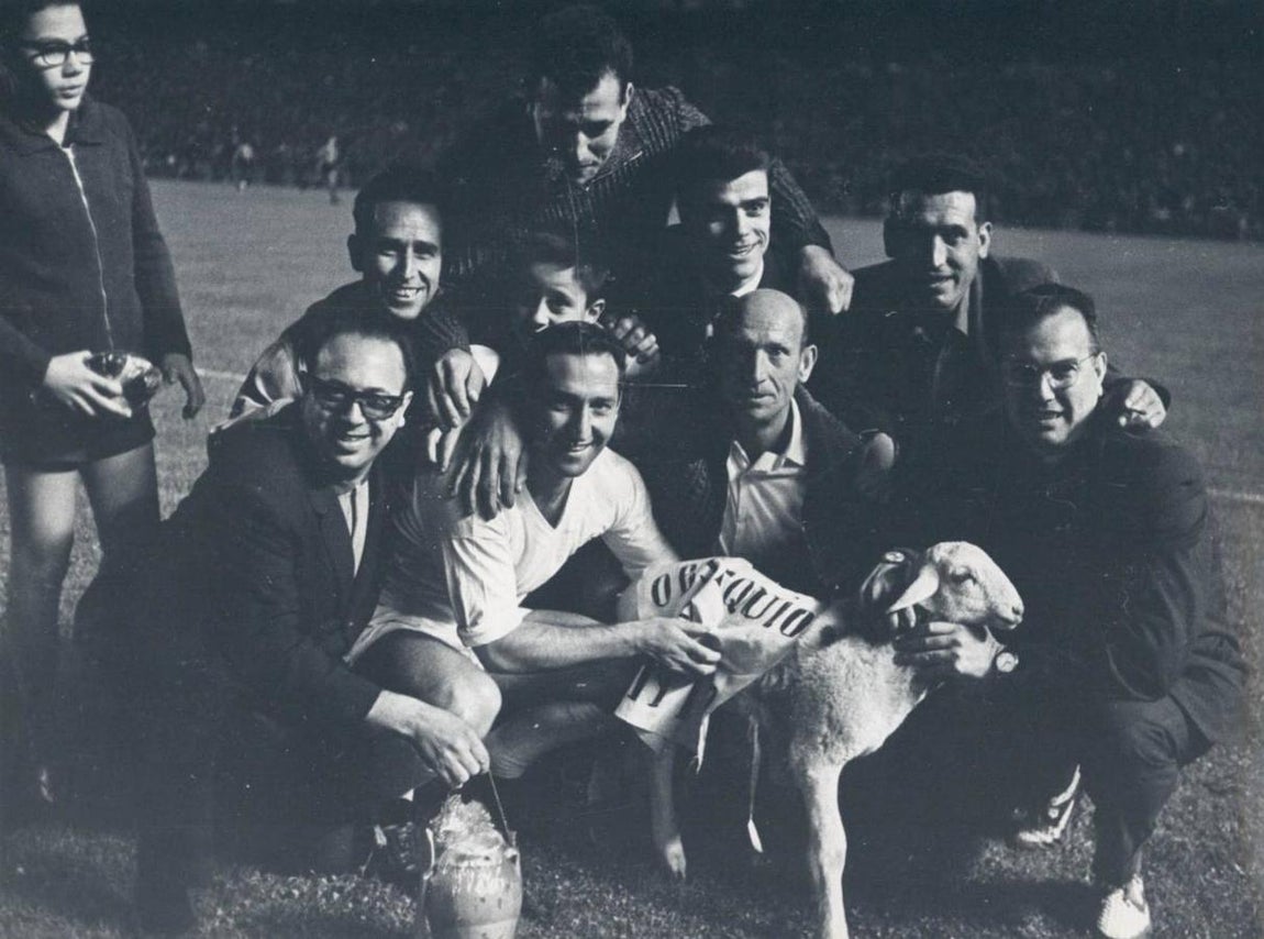 Paco Gento, una vida consagrada al fútbol, en imágenes