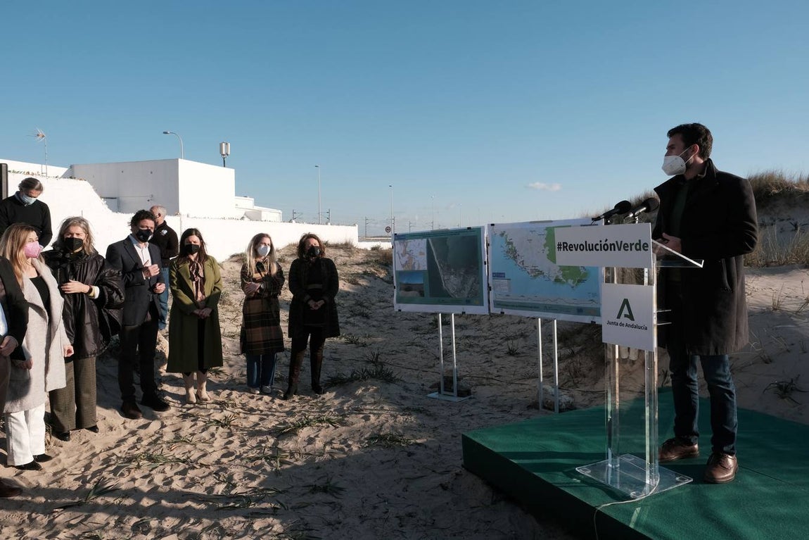 FOTOS: Primera piedra del tramo entre Cádiz y San Fernando de la ruta Eurovelo 8
