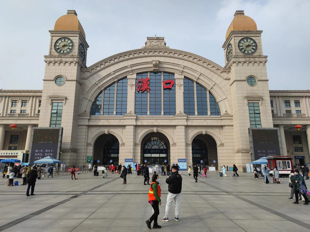 Estación de tren de Hankou. Wuhan es un nudo ferroviario que conecta las principales ciudades chinas