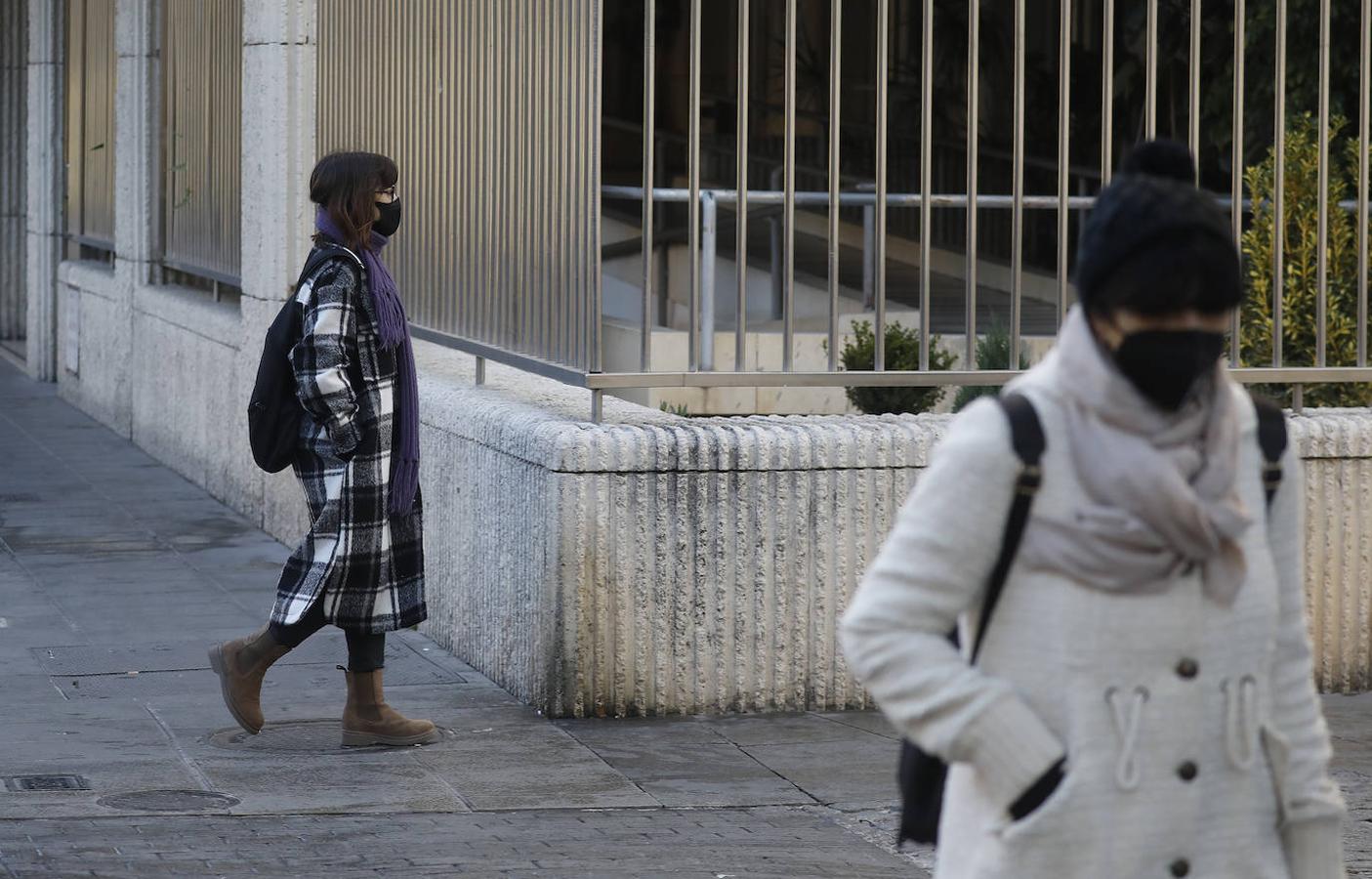 El frío invernal de enero en las calles de Córdoba, en imágenes