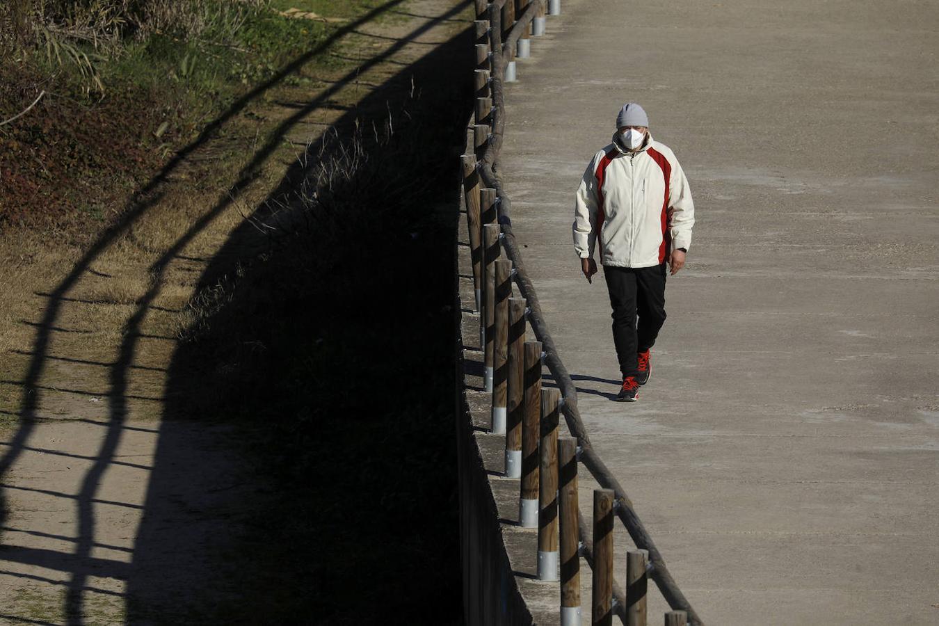 El frío invernal de enero en las calles de Córdoba, en imágenes