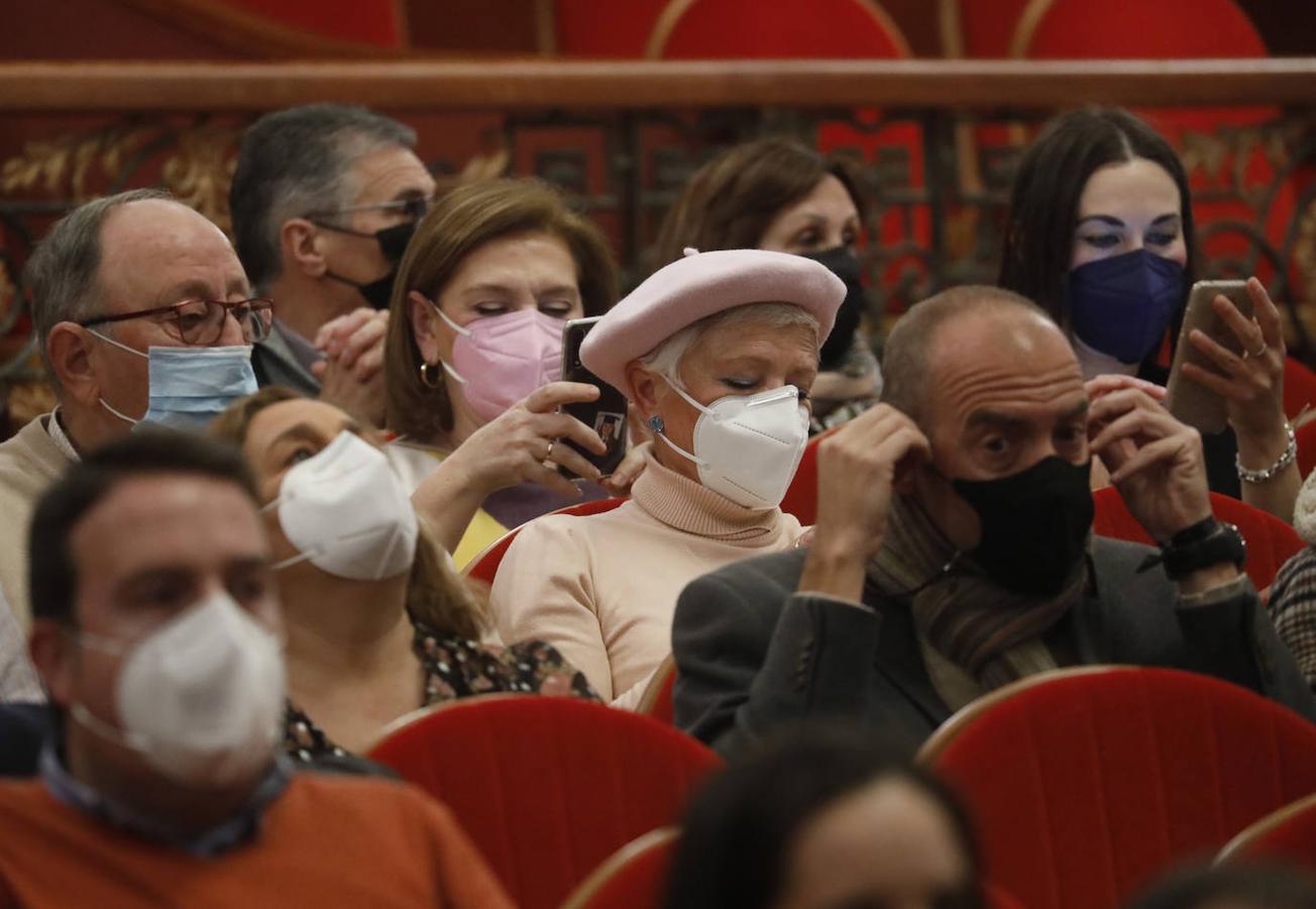 El musical &quot;El médico&quot; en el Gran Teatro de Córdoba, en imágenes