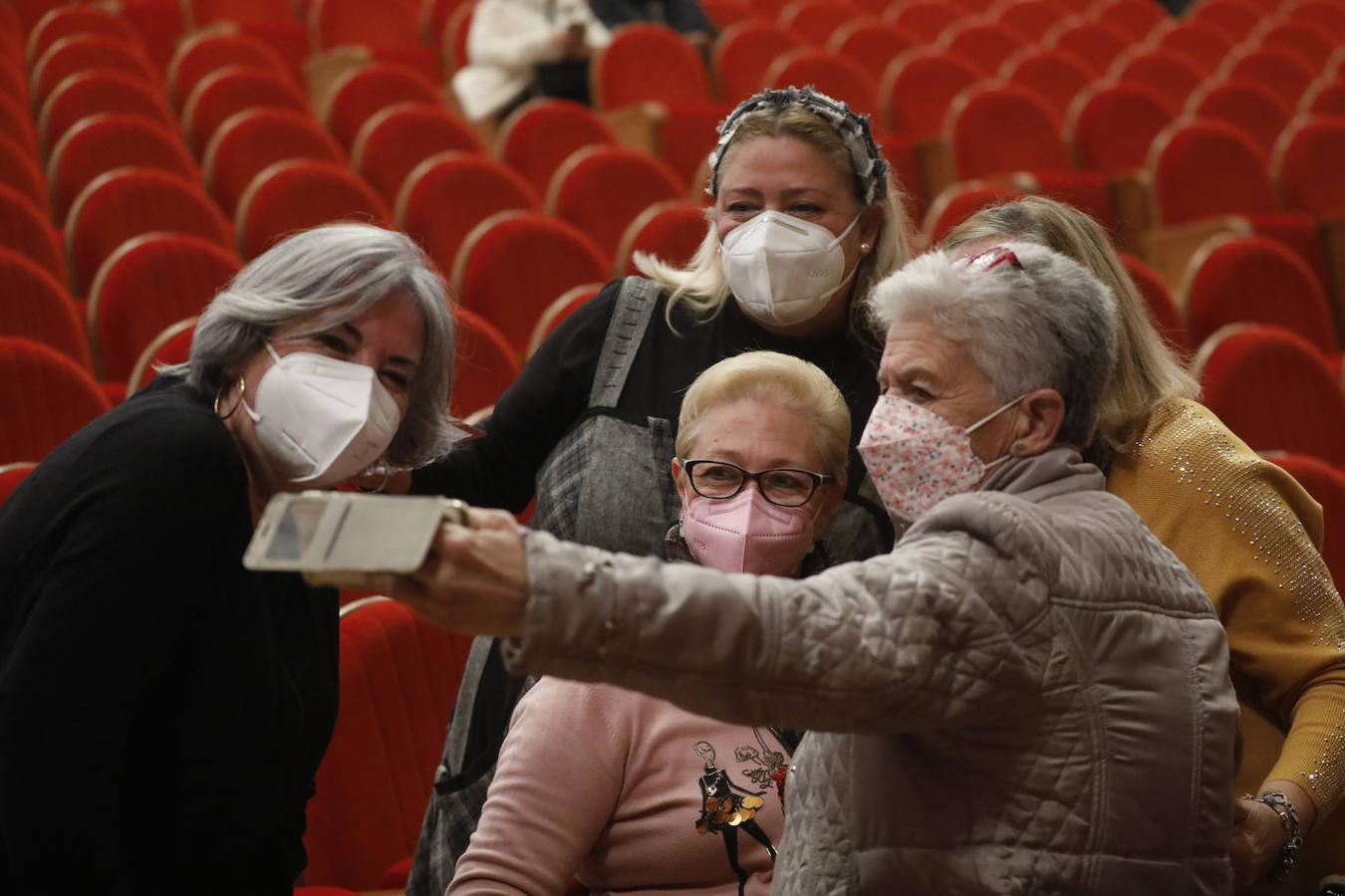 El musical &quot;El médico&quot; en el Gran Teatro de Córdoba, en imágenes