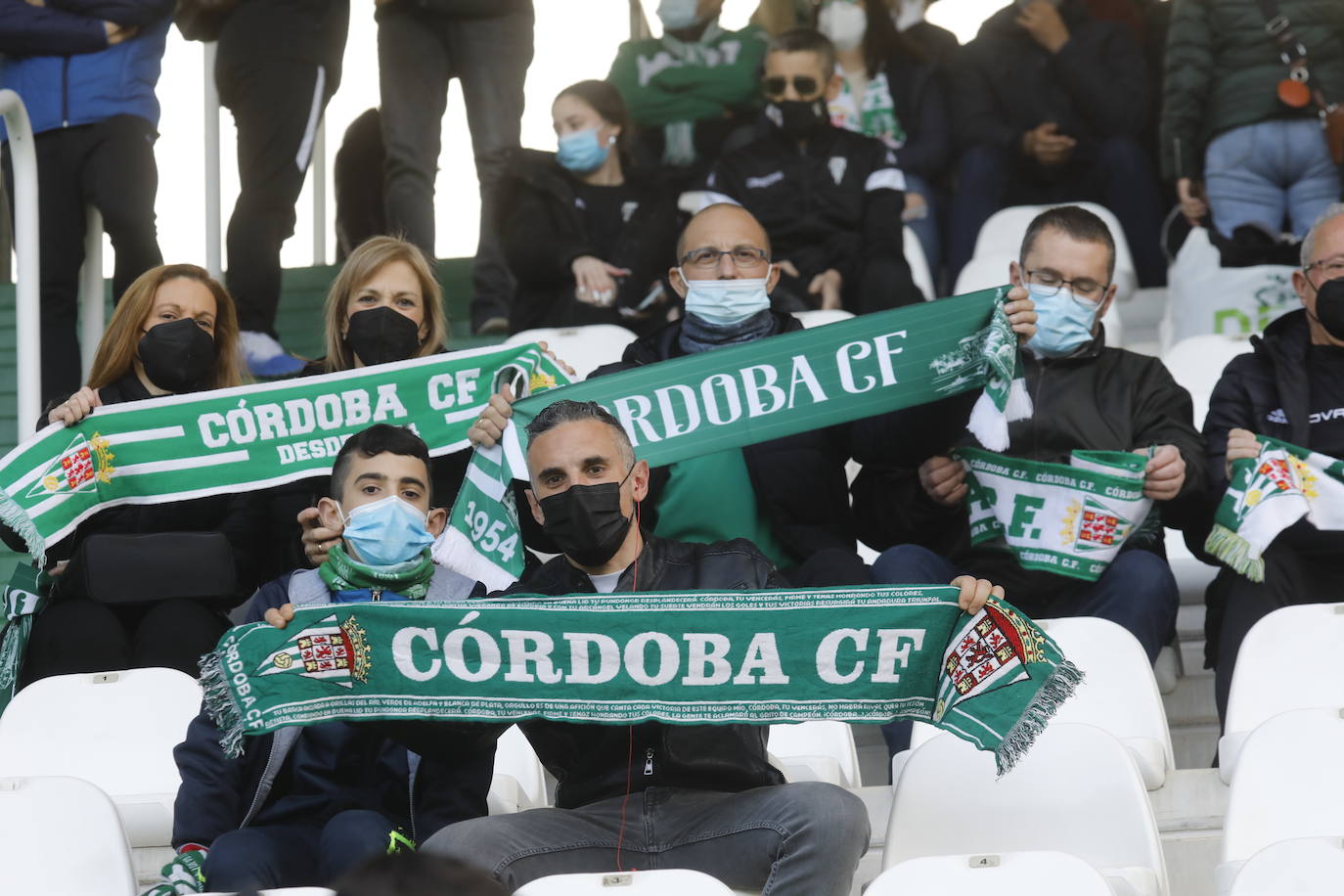 Las mejores imágenes del ambiente en la grada en el Córdoba CF - Xerez DFC