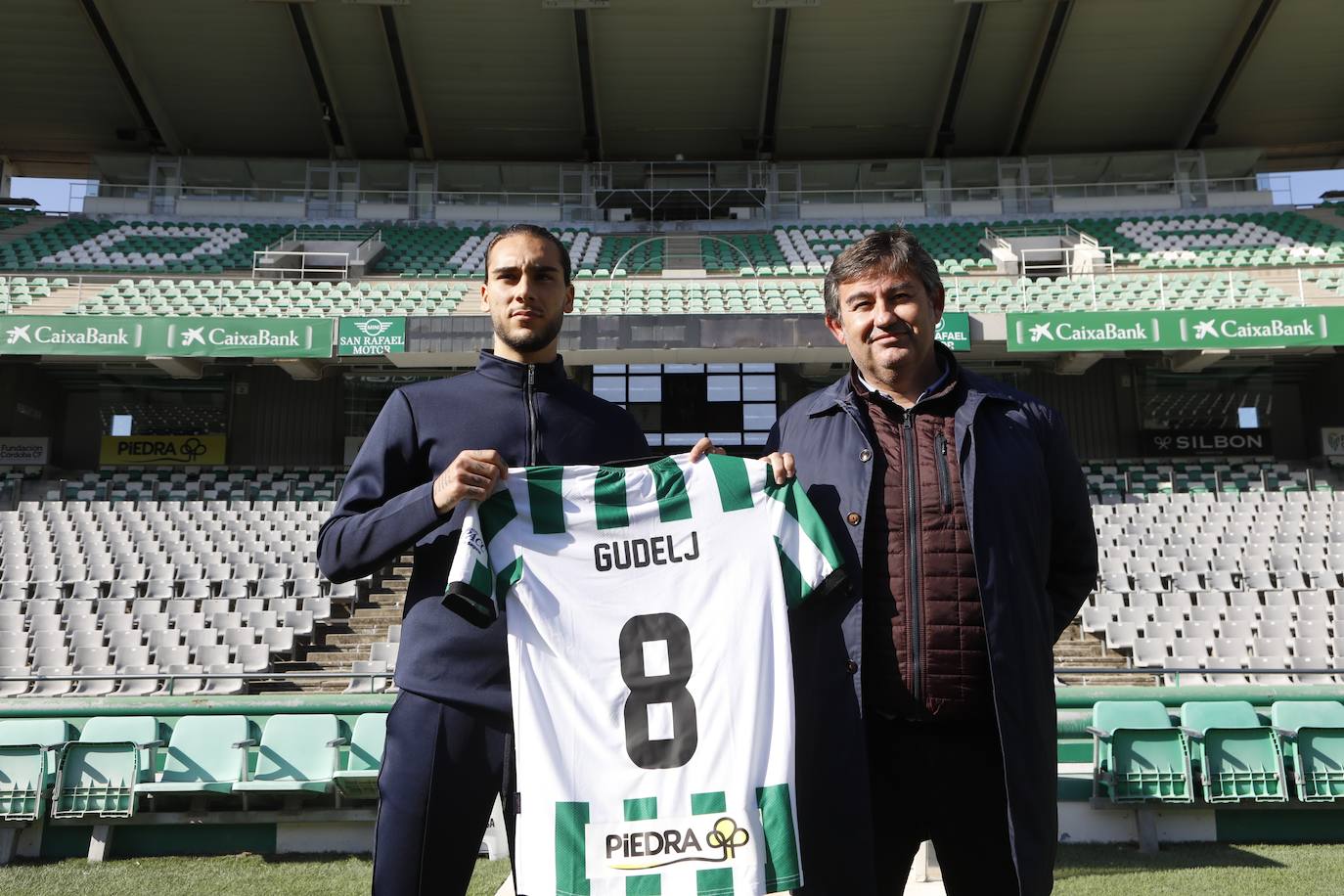 Las mejores imágenes de la presentación de Gudelj en el Córdoba CF