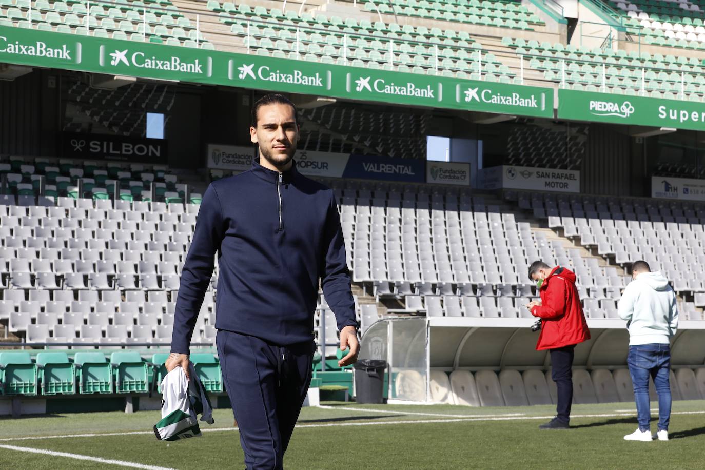 Las mejores imágenes de la presentación de Gudelj en el Córdoba CF