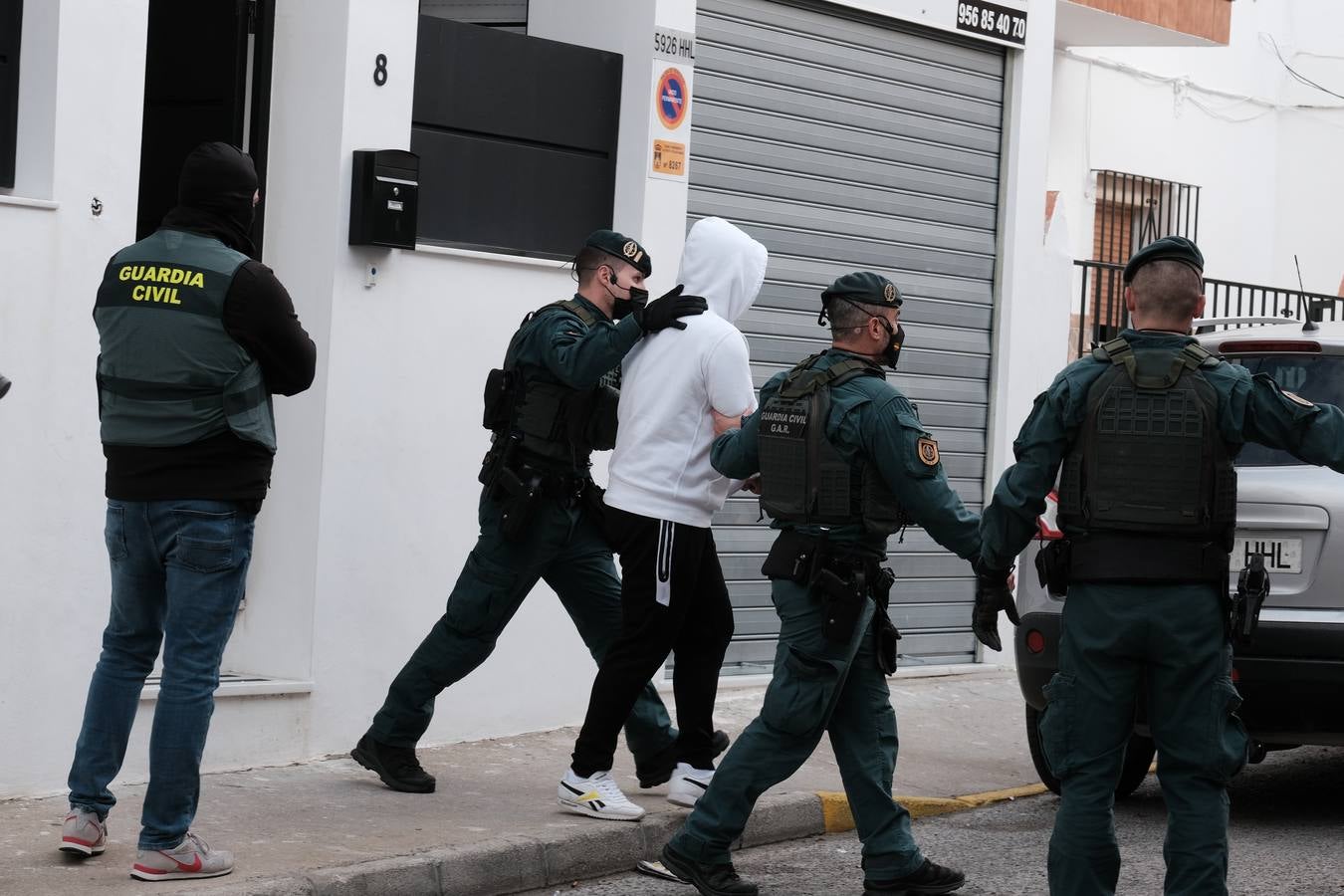 FOTOS: Operación de la Guardia Civil contra el blanqueo de los narcos en El Puerto