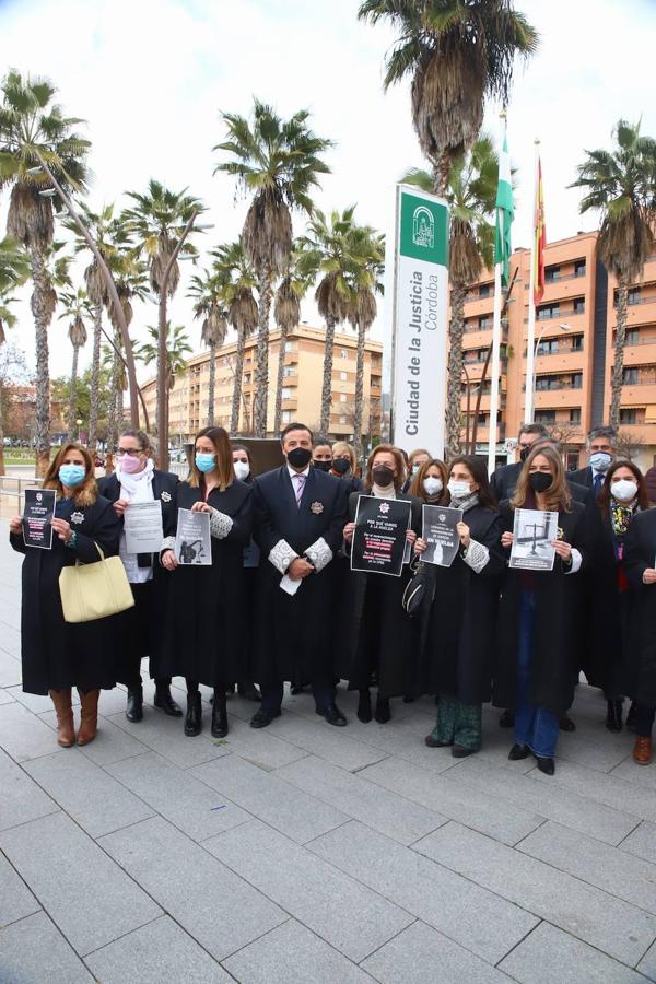 La huelga de los letrados de la Administración de Justicia en Córdoba, en imágenes