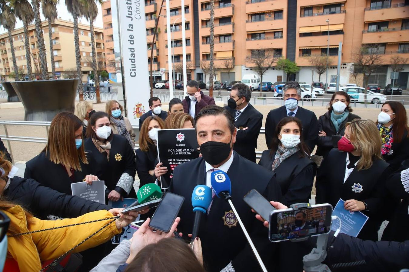 La huelga de los letrados de la Administración de Justicia en Córdoba, en imágenes