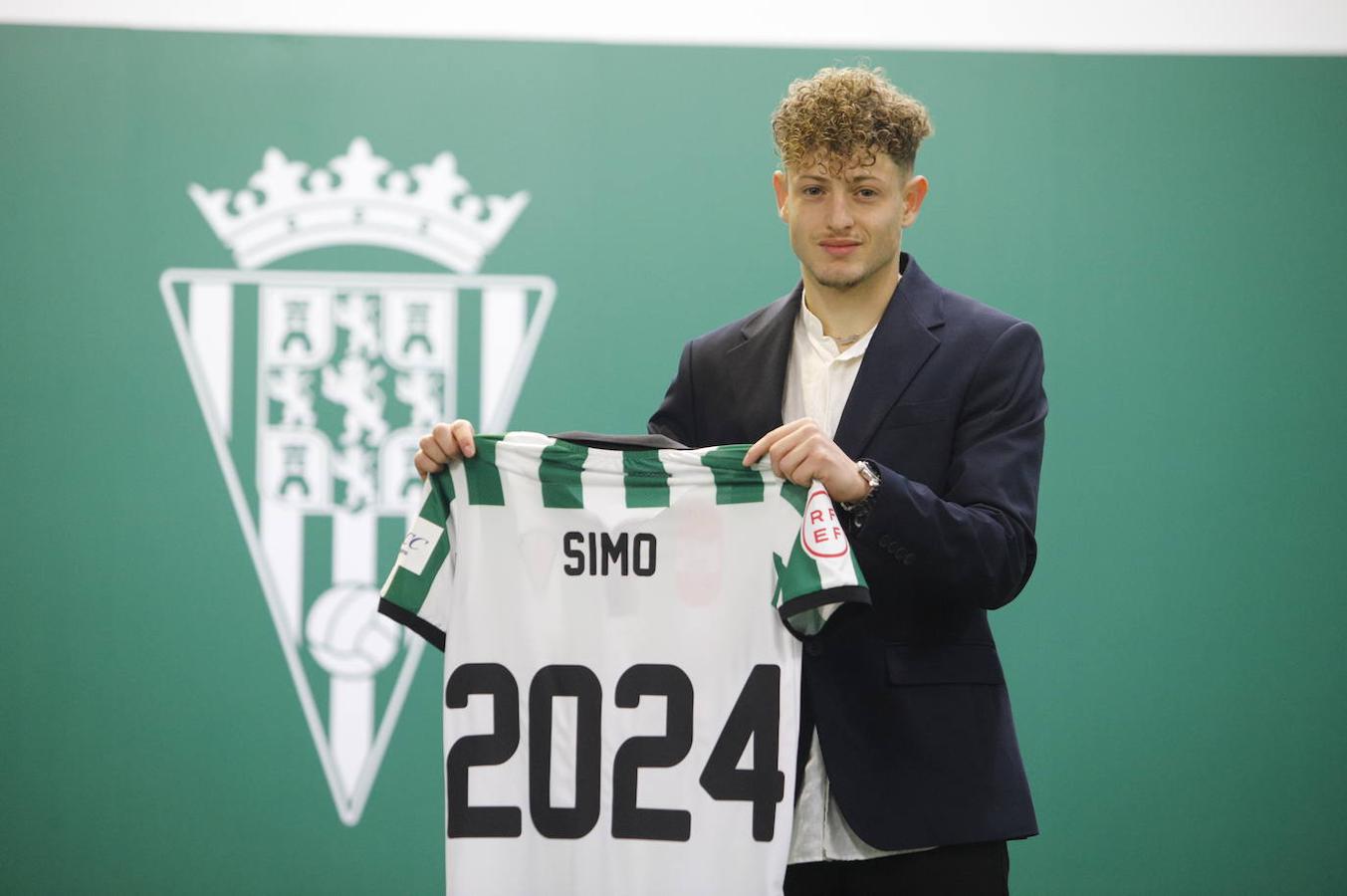 El acto de renovación de Simo con el Córdoba CF, en imágenes