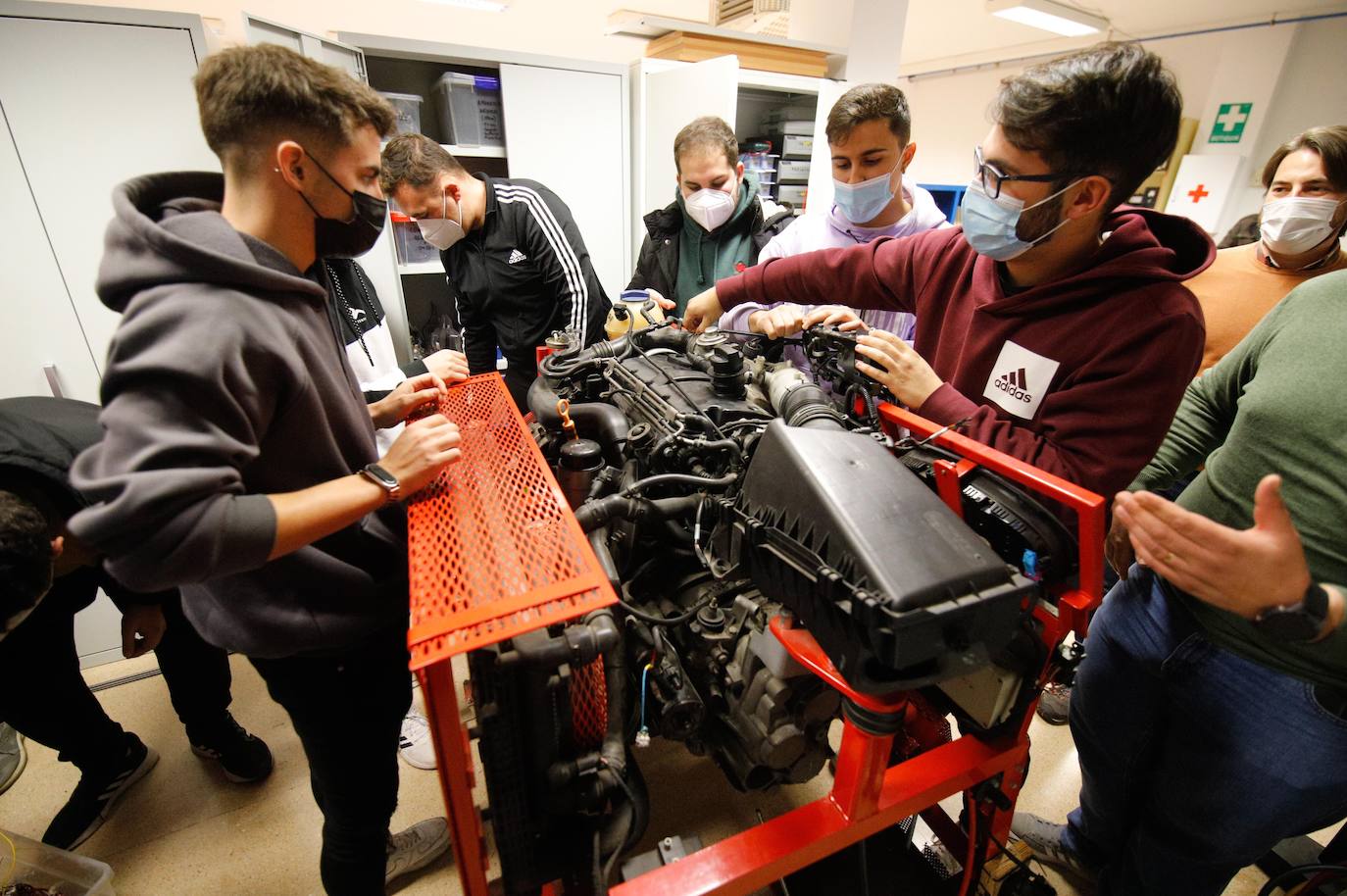 Así se preparan en el instituto Zoco de Córdoba para la llegada de Ford, en imágenes