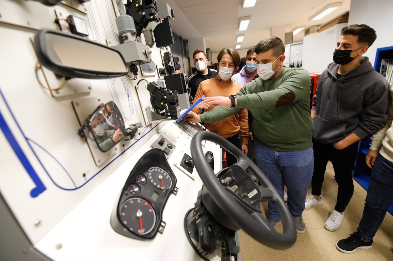 Así se preparan en el instituto Zoco de Córdoba para la llegada de Ford, en imágenes