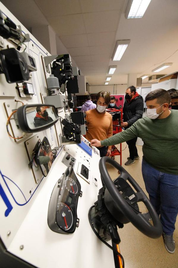 Así se preparan en el instituto Zoco de Córdoba para la llegada de Ford, en imágenes