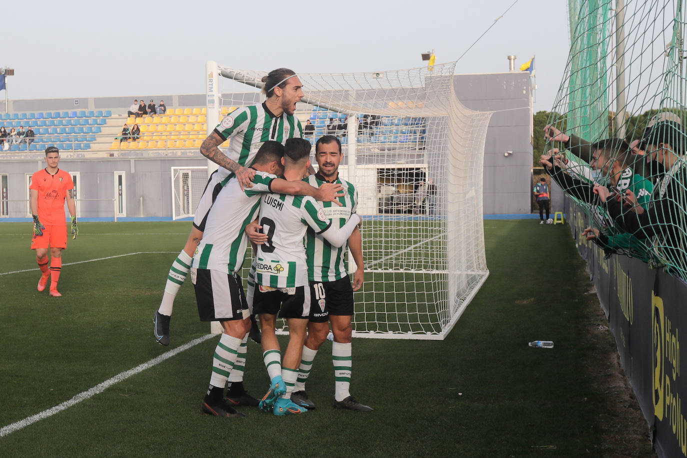 El Cádiz B - Córdoba CF, en imágenes