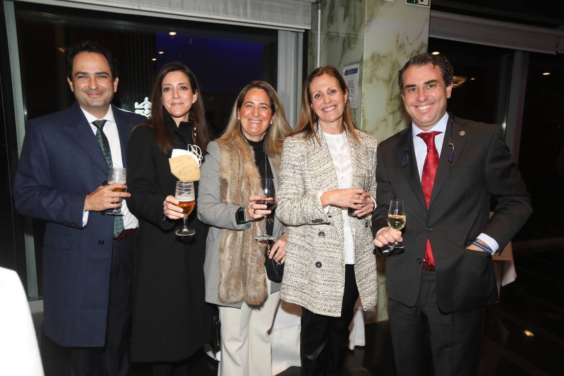 -Manuel Arjona, Rosa Serrano, Ana Revuelta, Irene Martínez Grosso y Arturo García-Agulló Meliveo. 