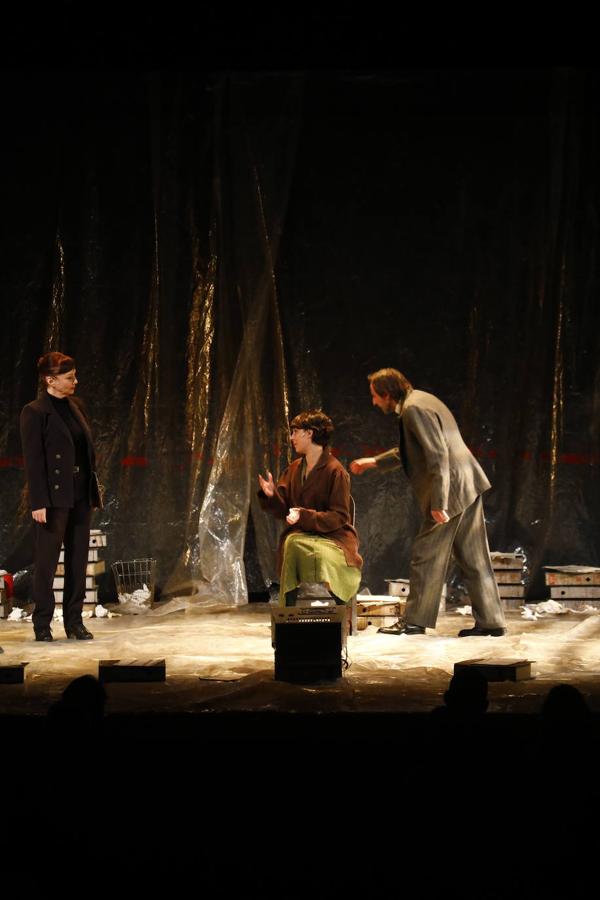 &#039;El hombre almohada&#039;, en el Gran Teatro de Córdoba, en imágenes