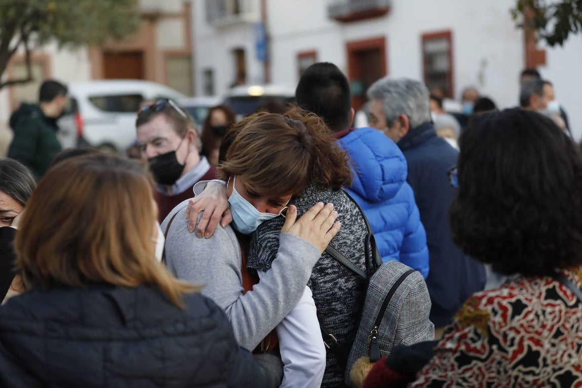 La manifestación en Pedro Abad contra los okupas, en imágenes