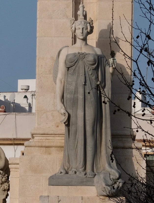 En imágenes: El mal estado de algunos monumentos de Cádiz