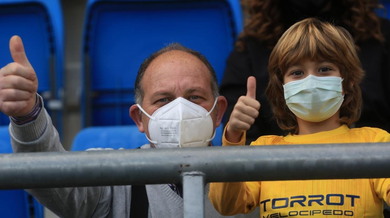 Fotos: Búscate en el Cádiz-Celta