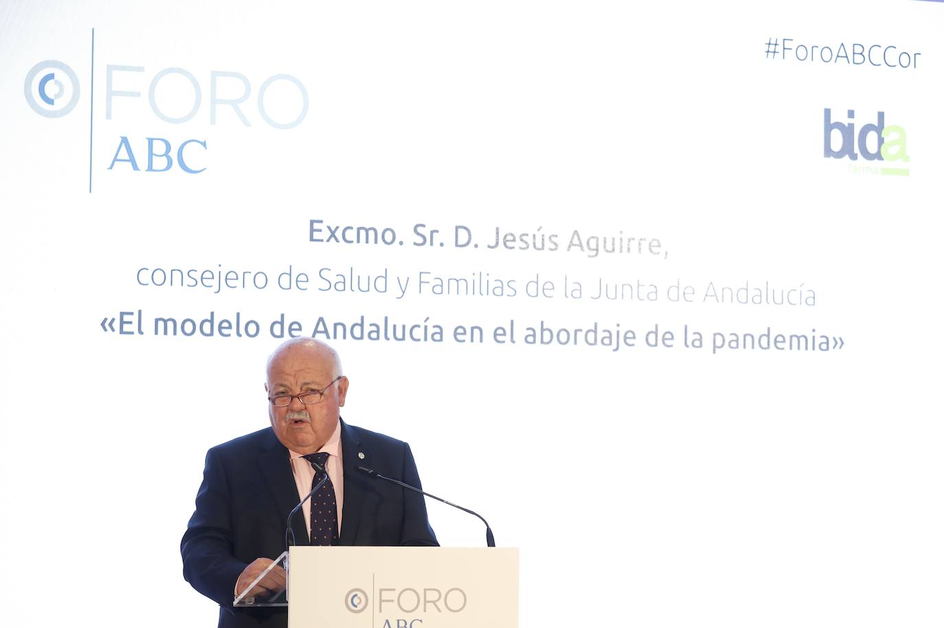 El consejero de Salud en el Foro ABC Córdoba, en imágenes