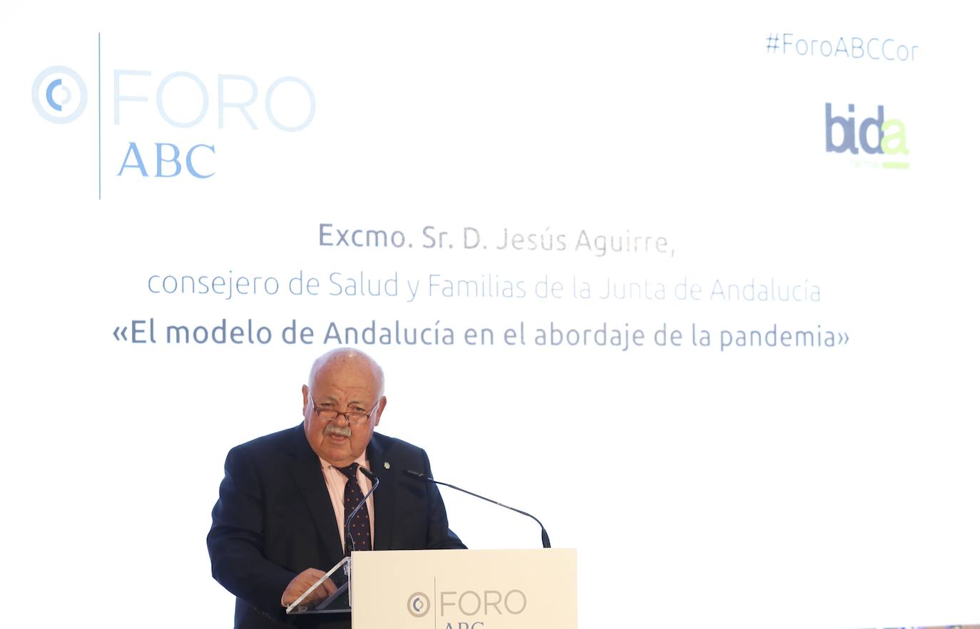 El consejero de Salud en el Foro ABC Córdoba, en imágenes