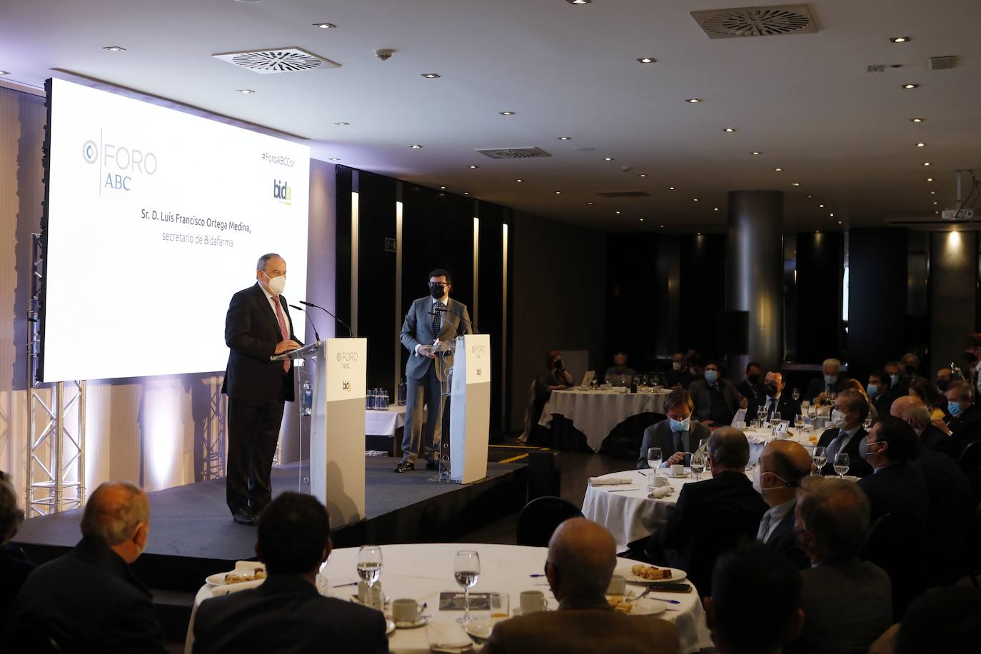 El consejero de Salud en el Foro ABC Córdoba, en imágenes