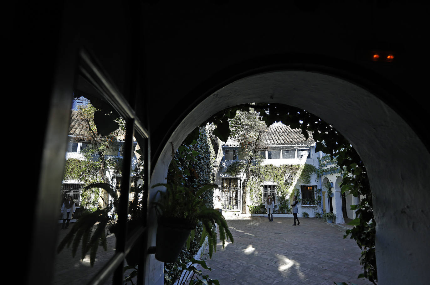 En imágenes, los patios de Bodegas Campos en Córdoba y la casa de Badanas, 15