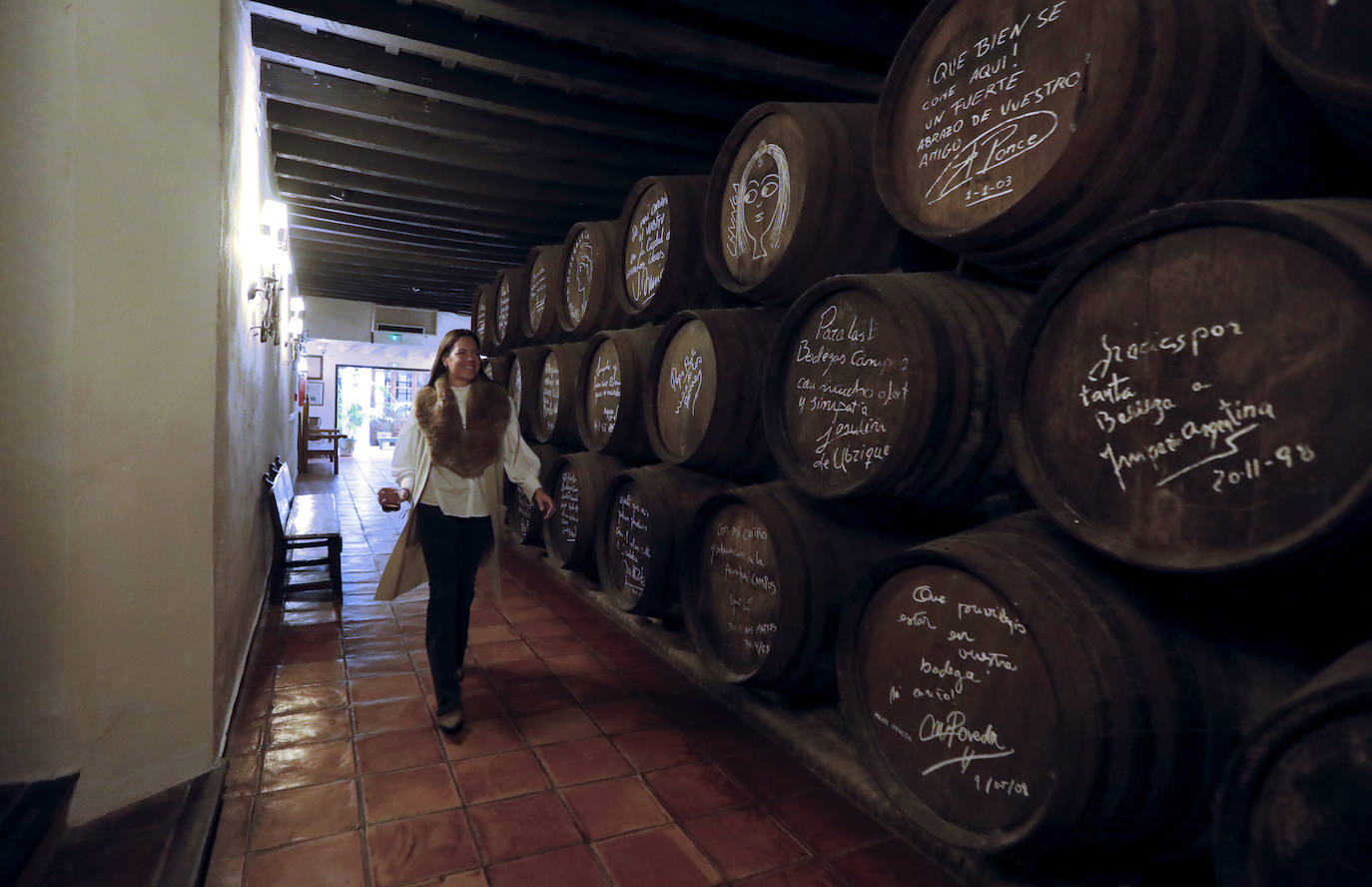 En Imágenes, Los Patios De Bodegas Campos En Córdoba Y La Casa De ...